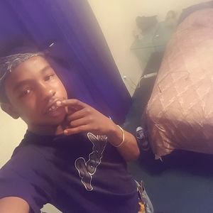 Meet your Posher, Ramone